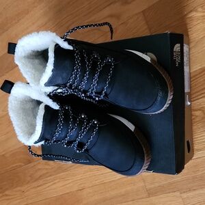 NWT The North Face Sierra Mid Lace Black Waterproof Winter Boots